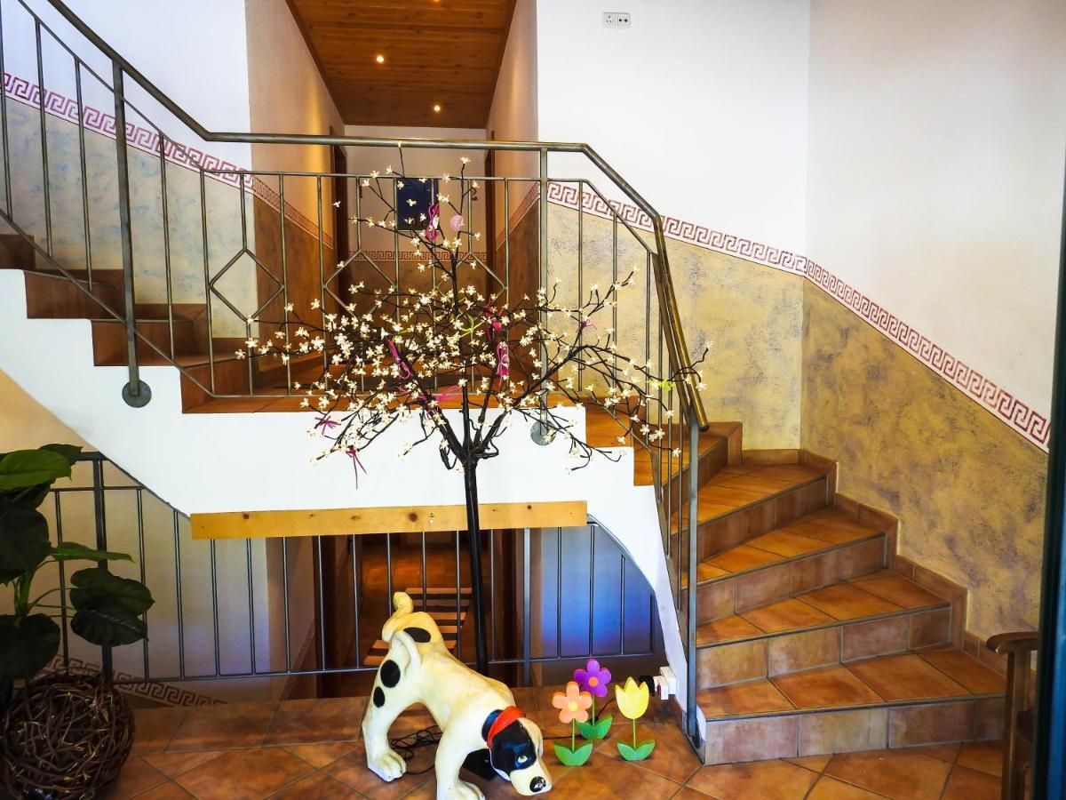 Ferienwohnung Julia Бріксен-ім-Тале Екстер'єр фото