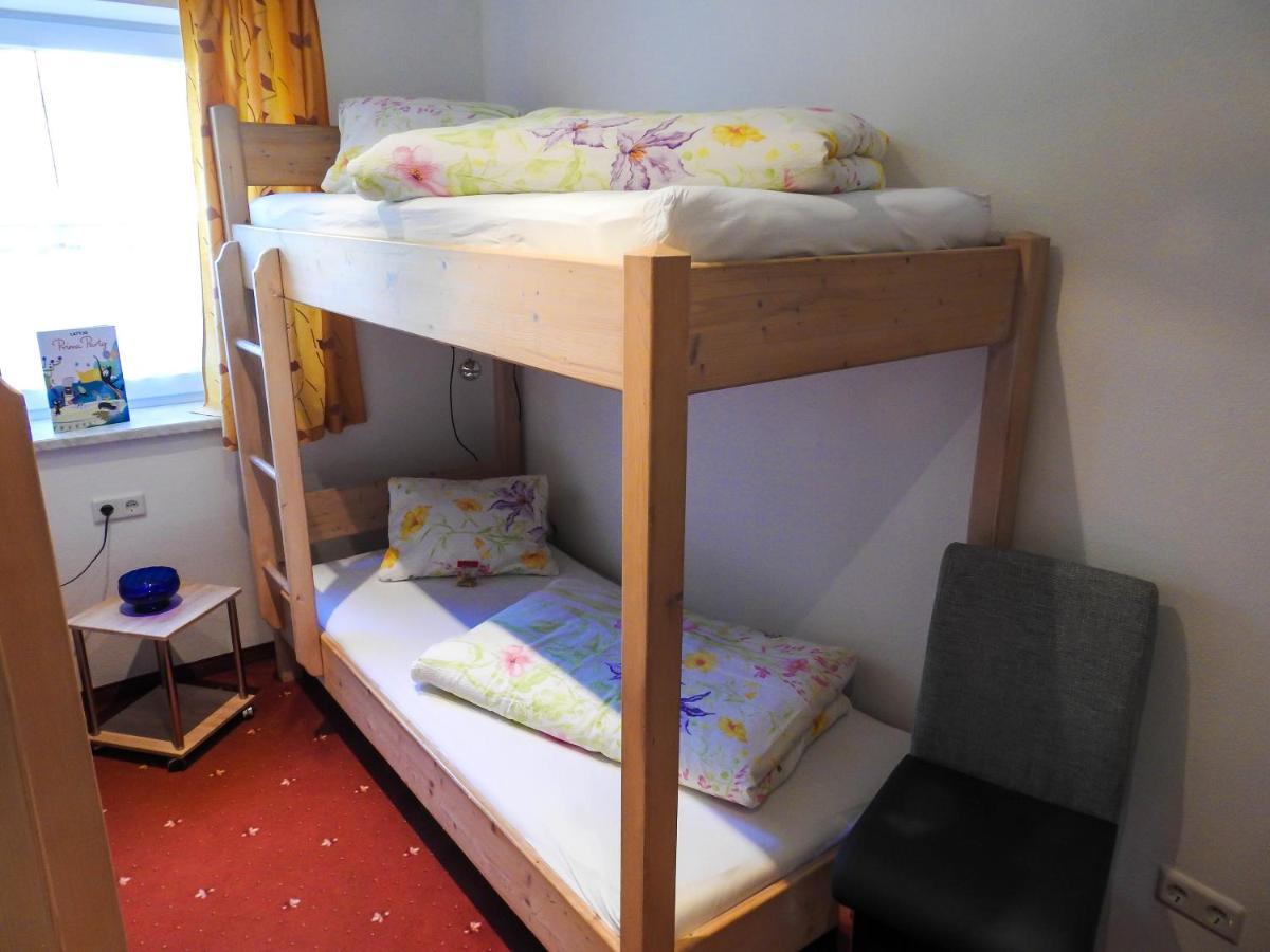 Ferienwohnung Julia Бріксен-ім-Тале Екстер'єр фото
